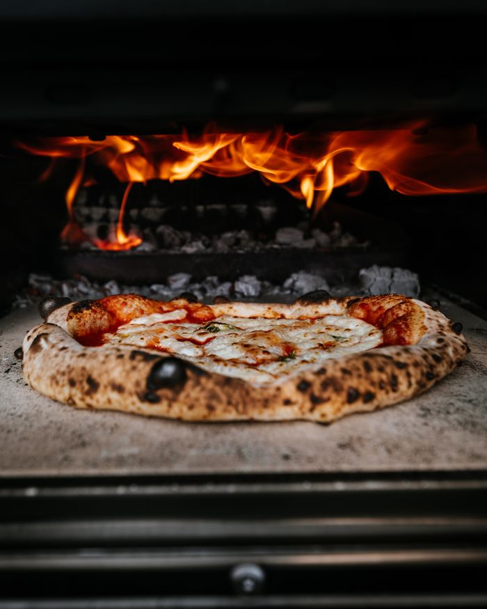 pexels-photo-10406184 Ristorante pizzeria con forno a legna a Montecatini Terme